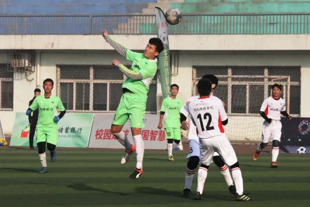 又哑火了！中国男篮连续打铁失误 对手8-0扳平比分